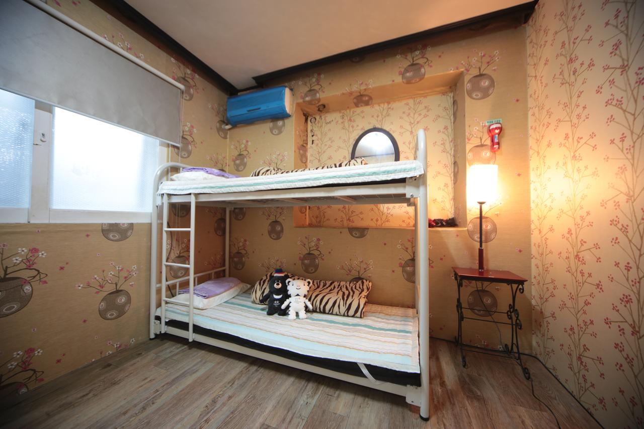 Comeinn Guesthouse Hongdae - Female Only Seoul Exteriör bild