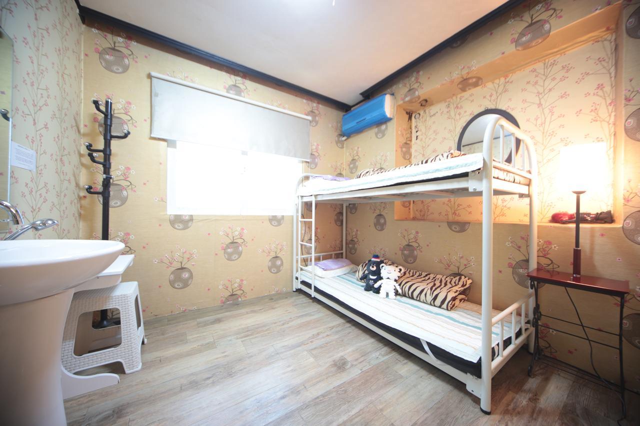 Comeinn Guesthouse Hongdae - Female Only Seoul Exteriör bild